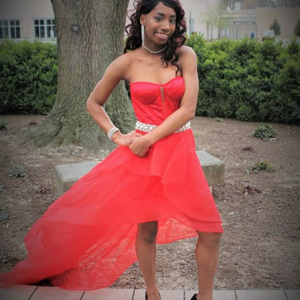 Dress - Picture 4 of 7